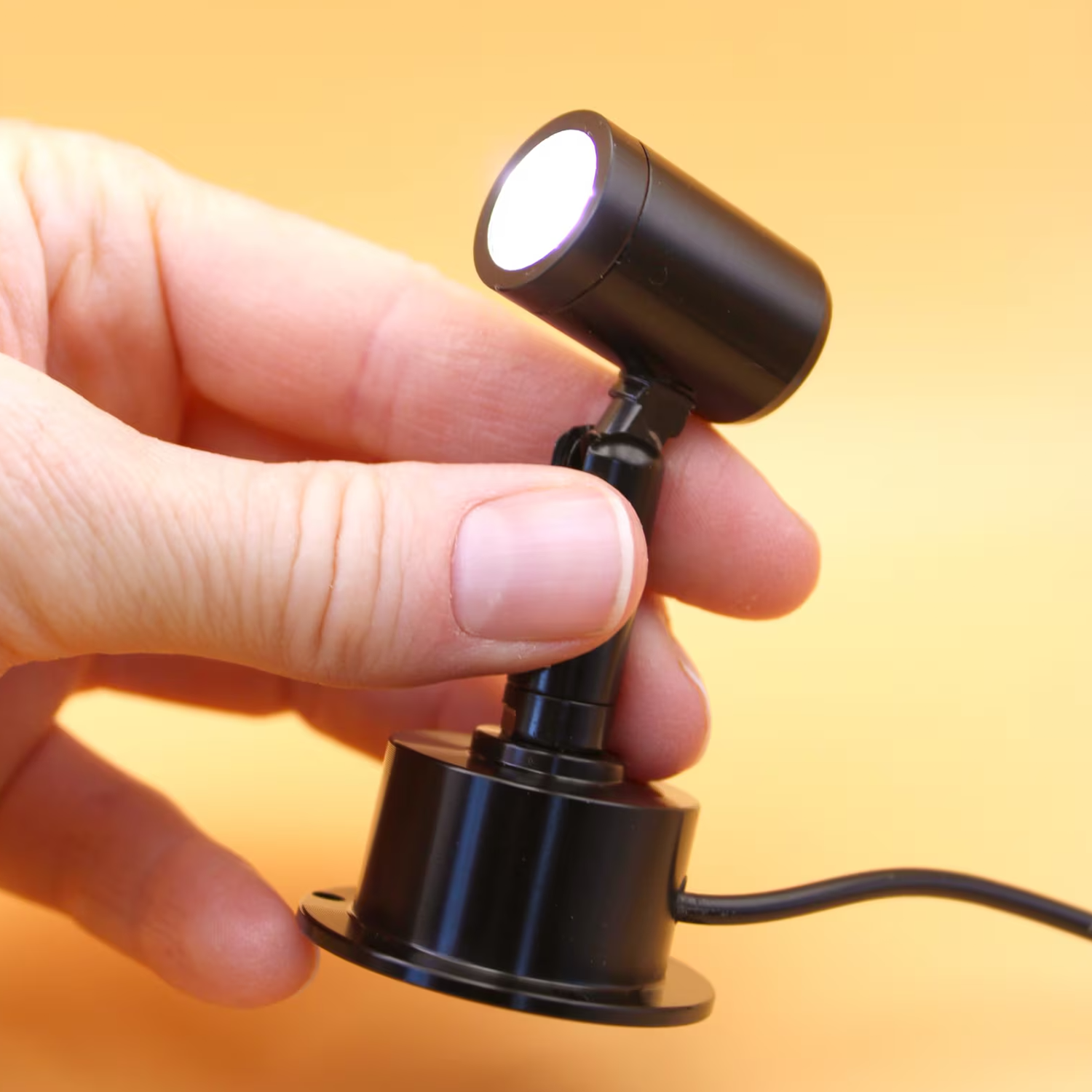 Adjustable USB Powered Mini LED Spotlight, Directional Focus Lighting For Miniature Scenes And Collectible Displays Light